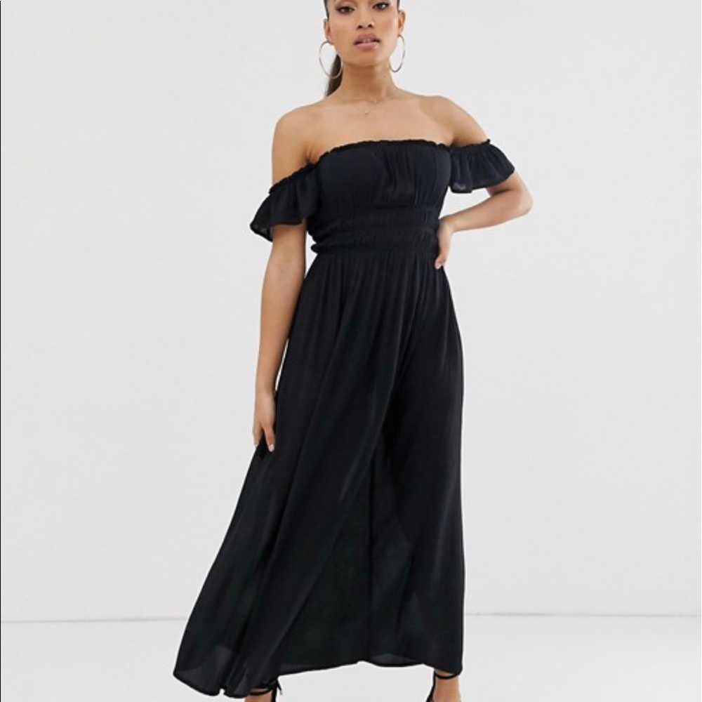 Off shoulder crinkle maxi dress